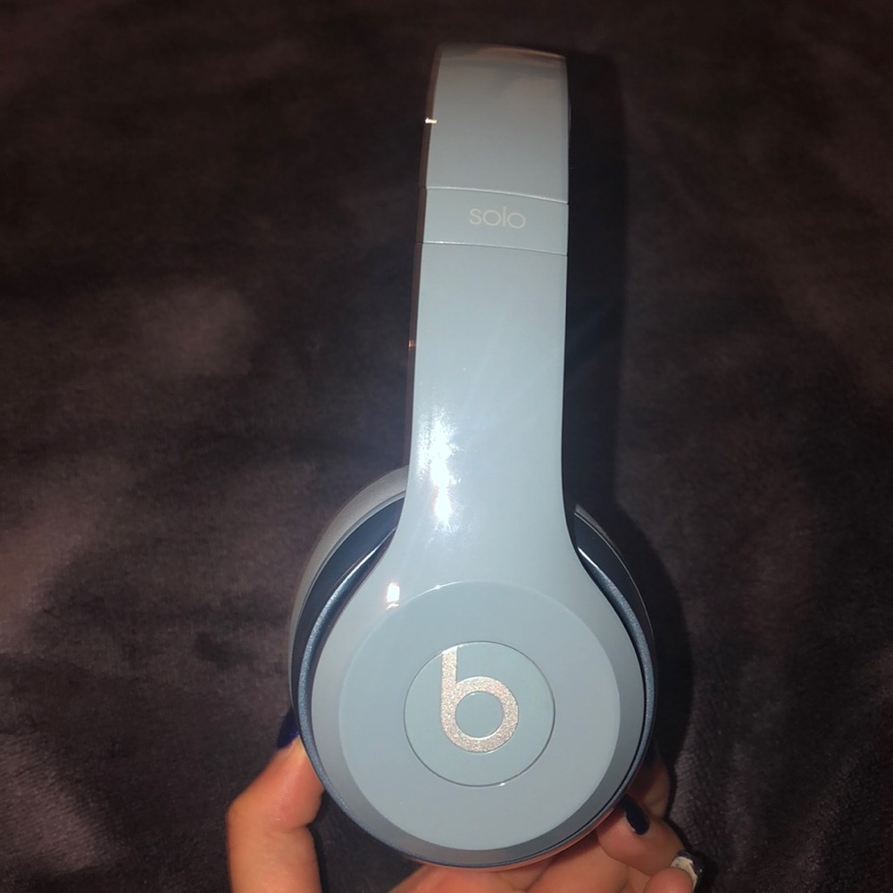 beats solo 2 headphones